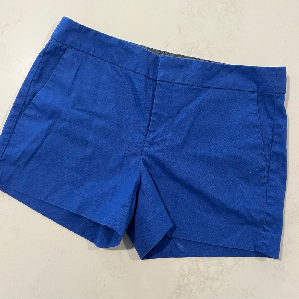 Banana Republic shorts - the Hampton fit - size 6